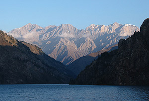Озеро Сары-Челек Кыргызстан